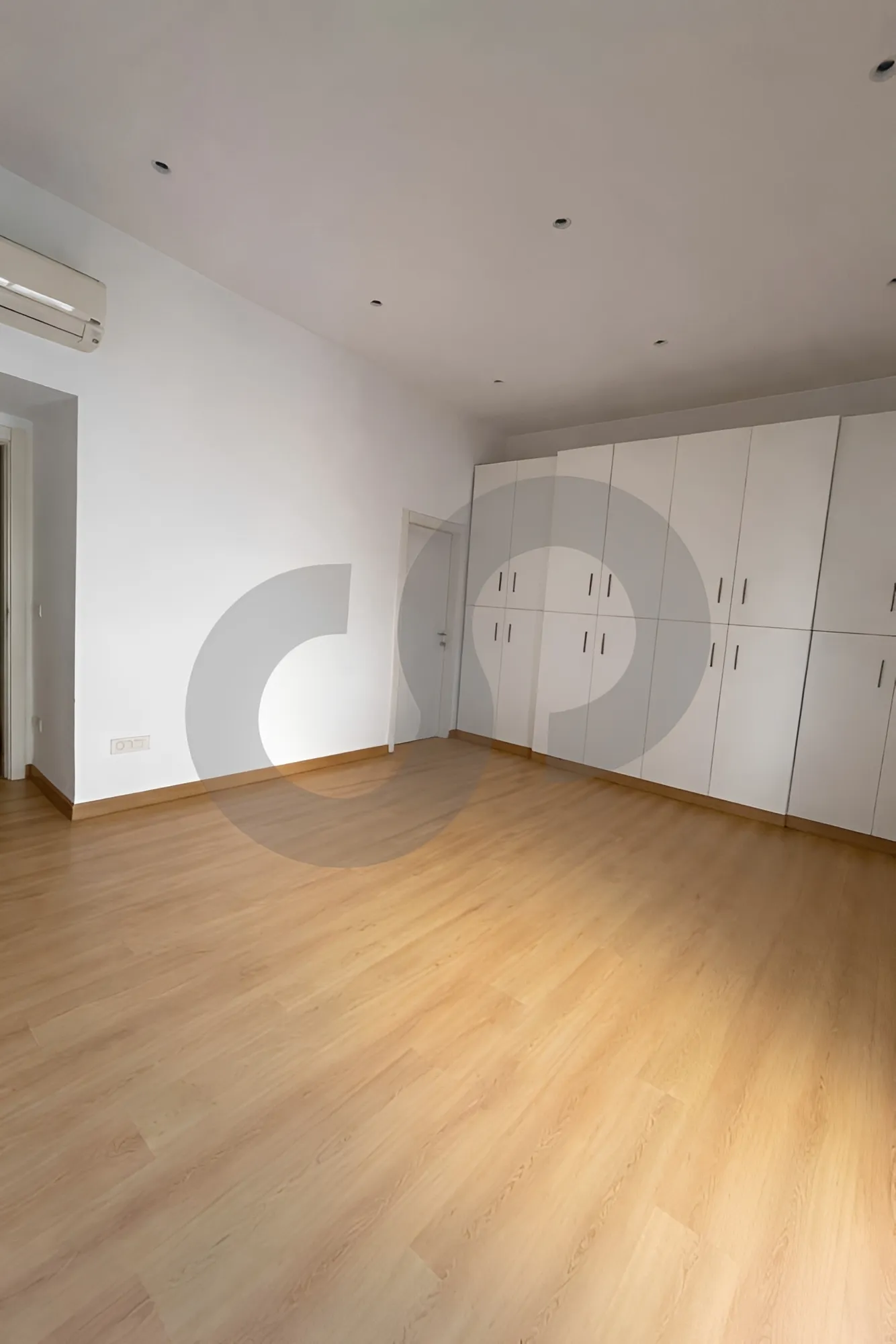 Apartment for Sale in Manara - 3 bed, 3 bath
