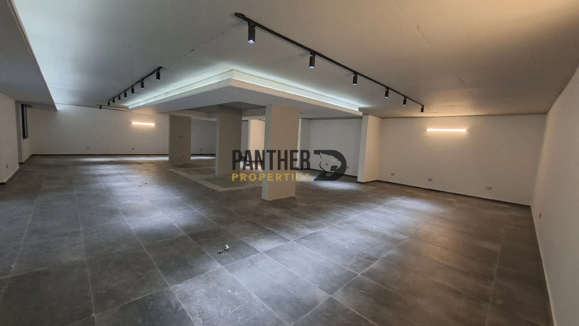 Commercial for rent in Dekwaneh, lebanon