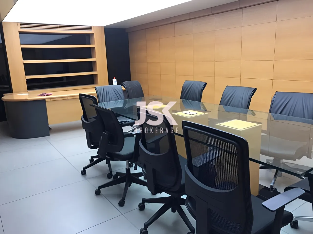 Office for Rent in Horch Tabet