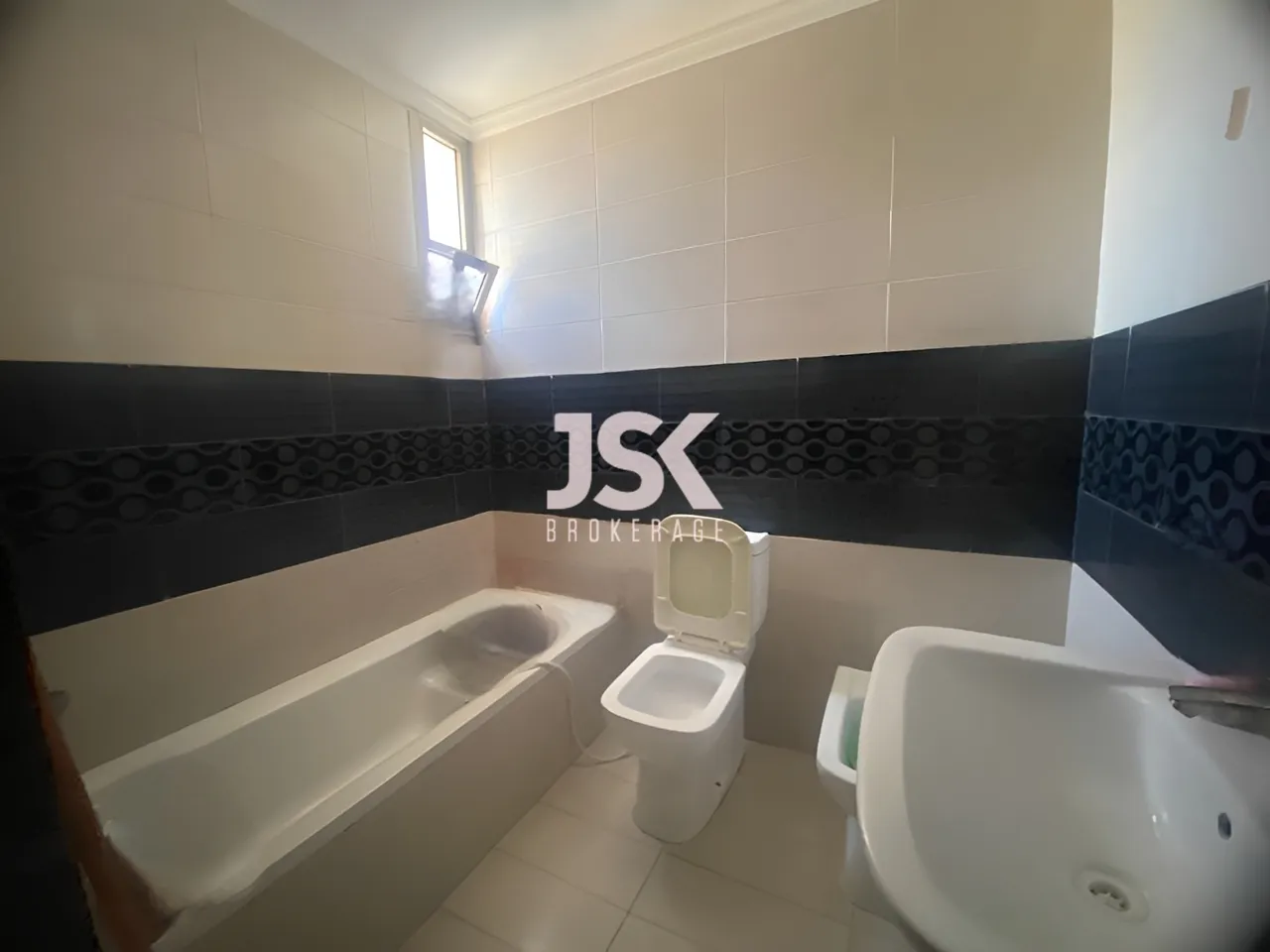 Apartment for Sale in Khalde