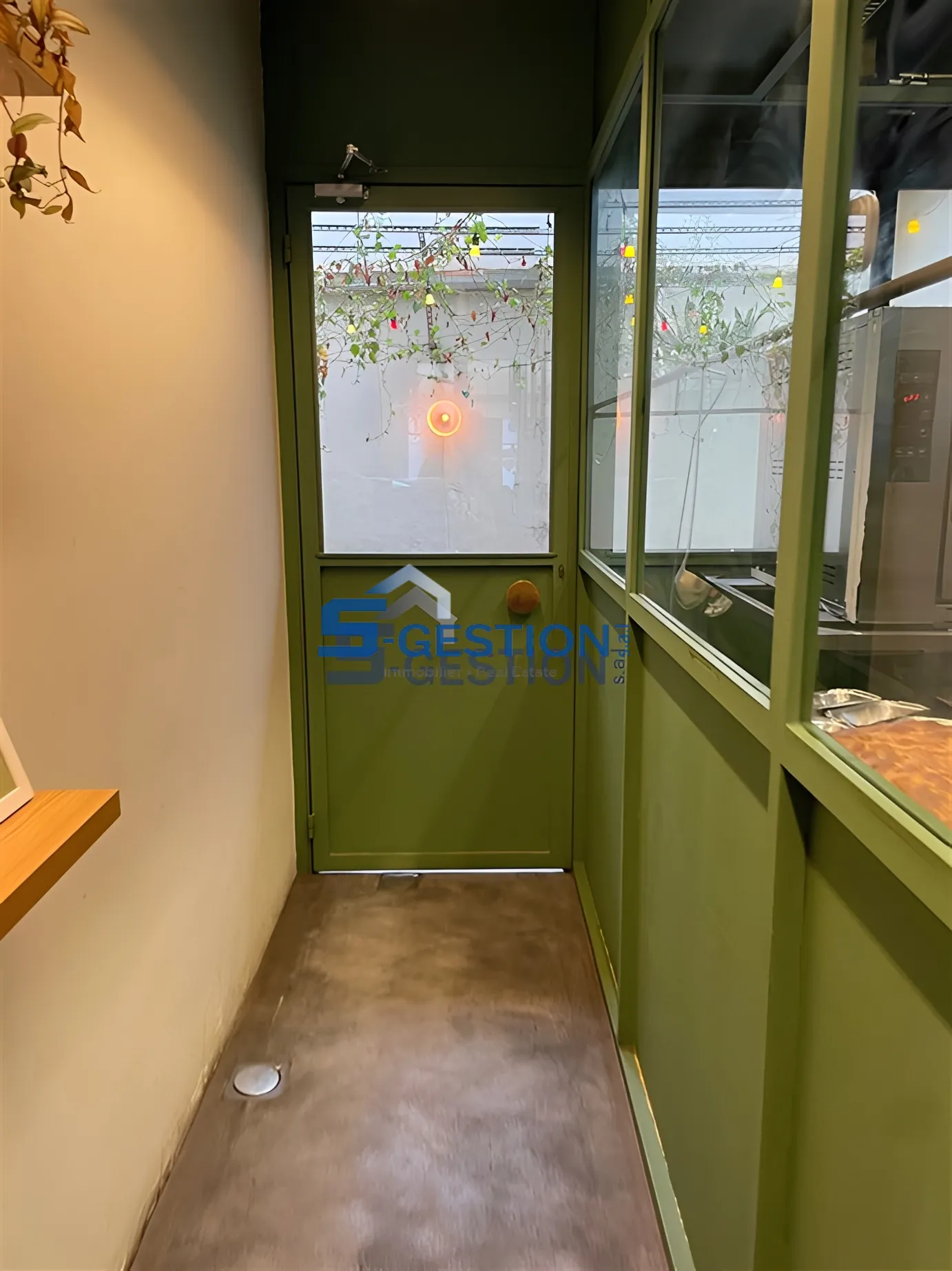 Shop for Rent in Mar Mikhael