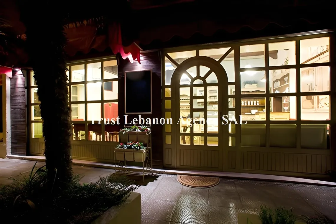 Shop for rent in Baabda, Furn Al Chebak
