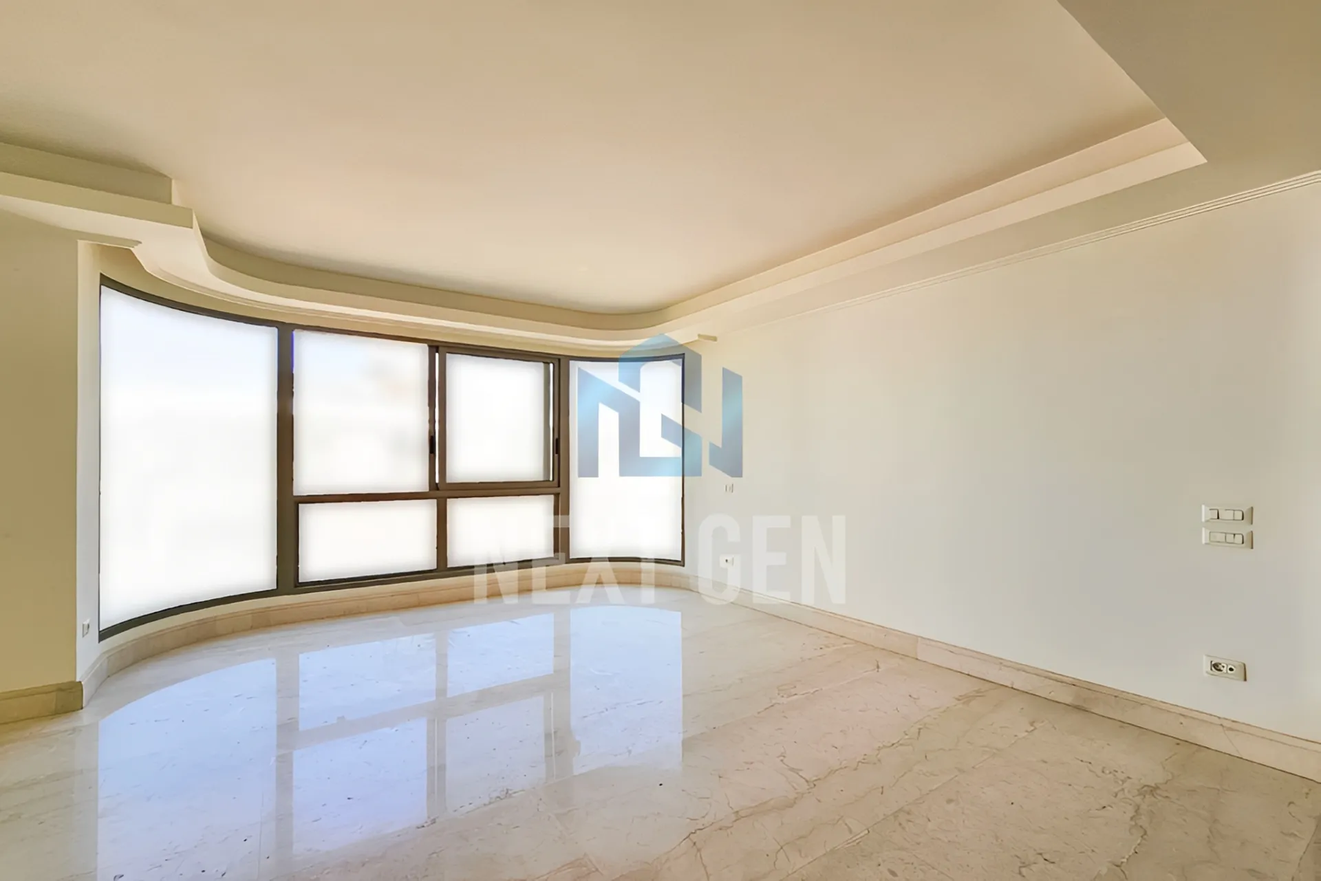 Apartment for rent in Ain Al Mraiseh, Beirut, Lebanon - 4 bed, 5 bath