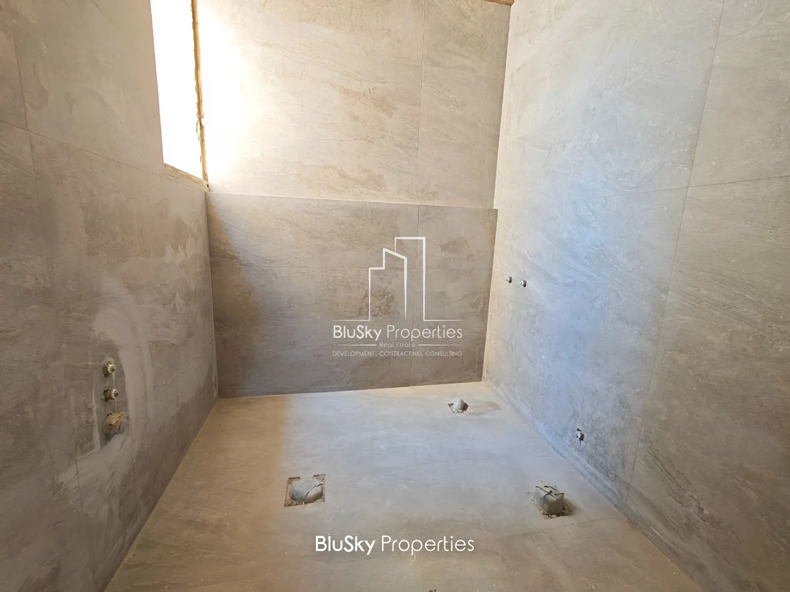 Apartment for Sale in Ain Saade