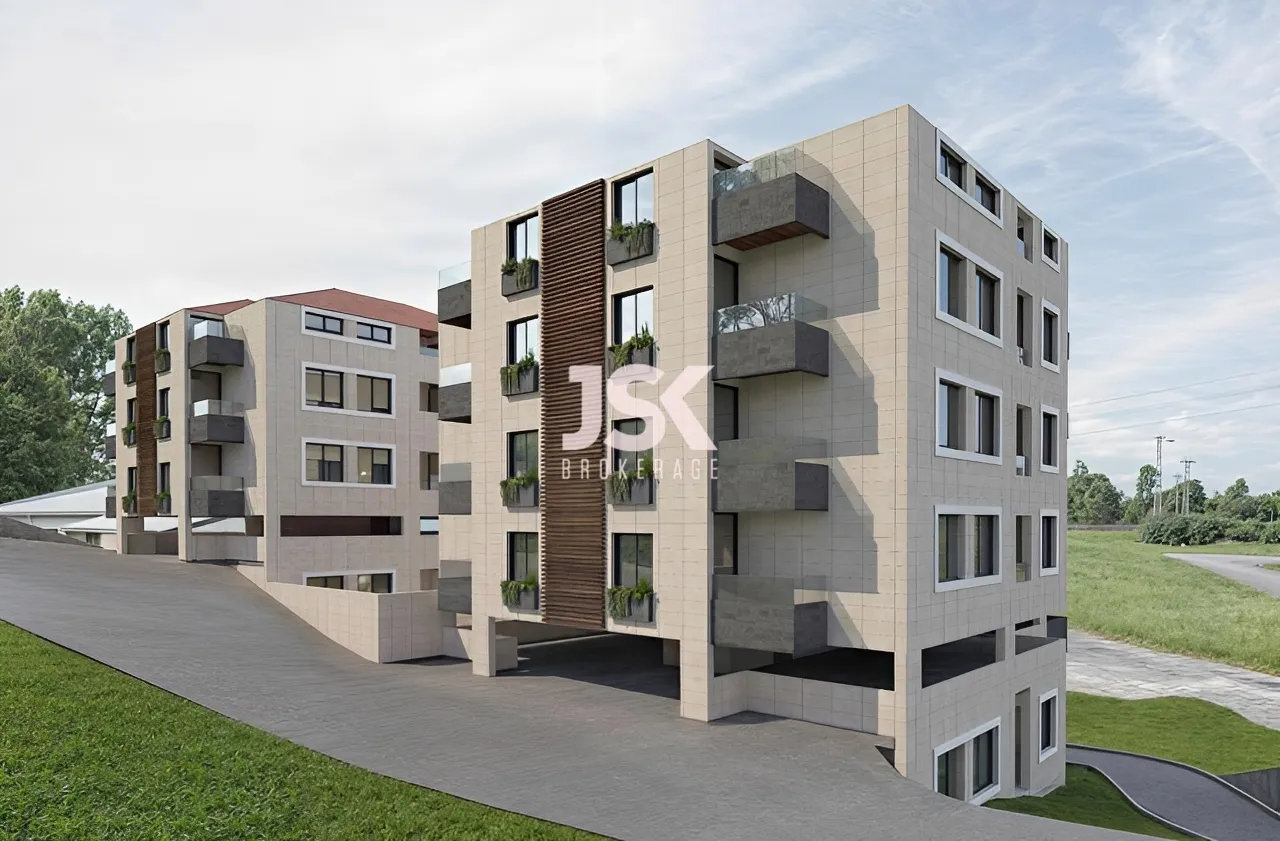 Apartment for Sale in Qornet El Hamra