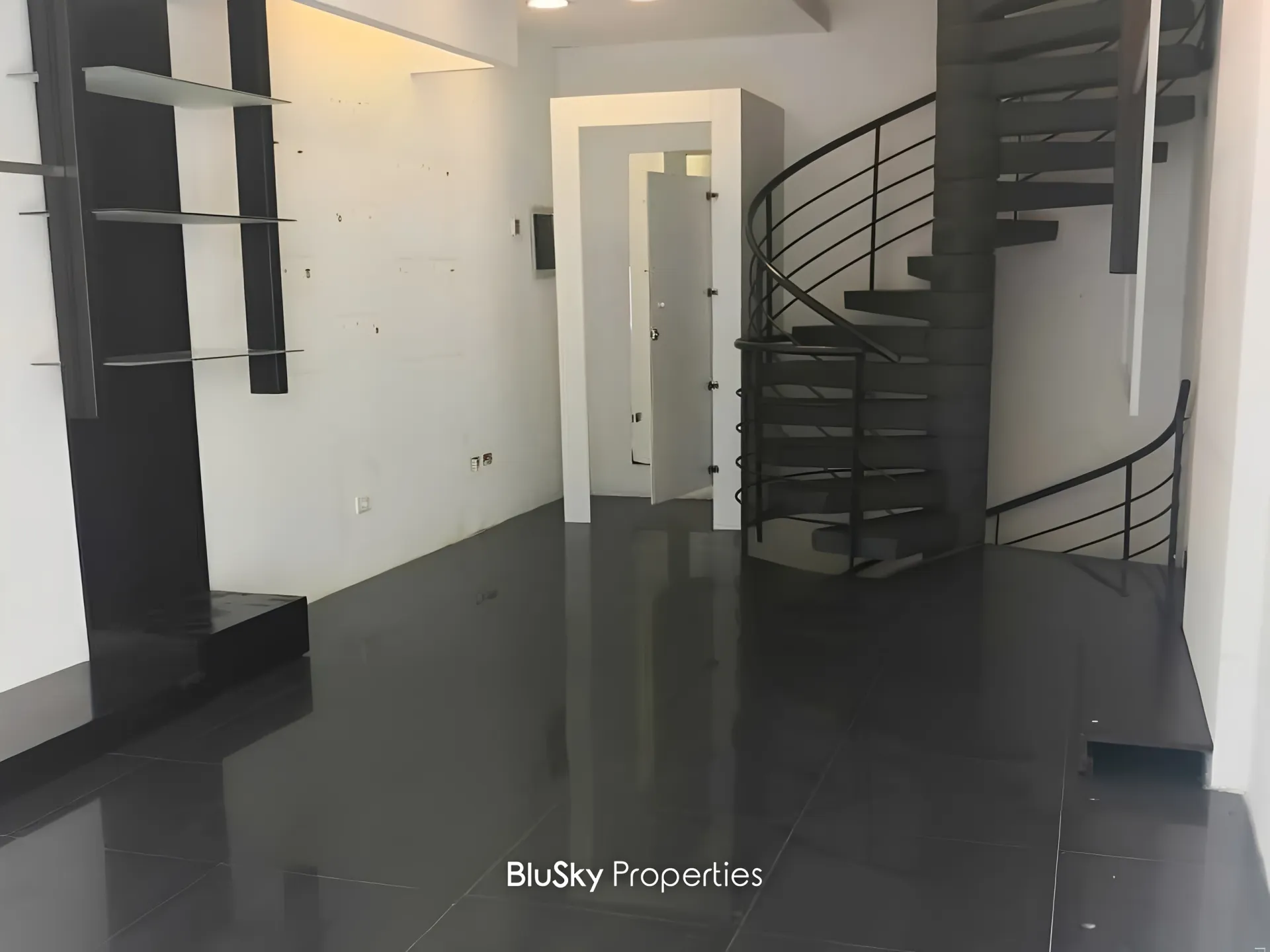 Shop for rent in Jal El Dib