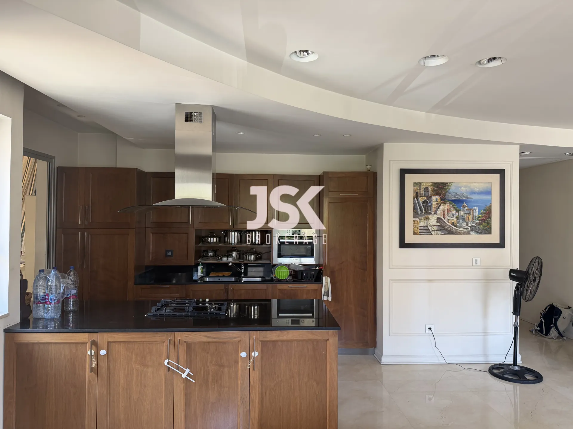 Apartment for Rent in Ras Al Naba'a