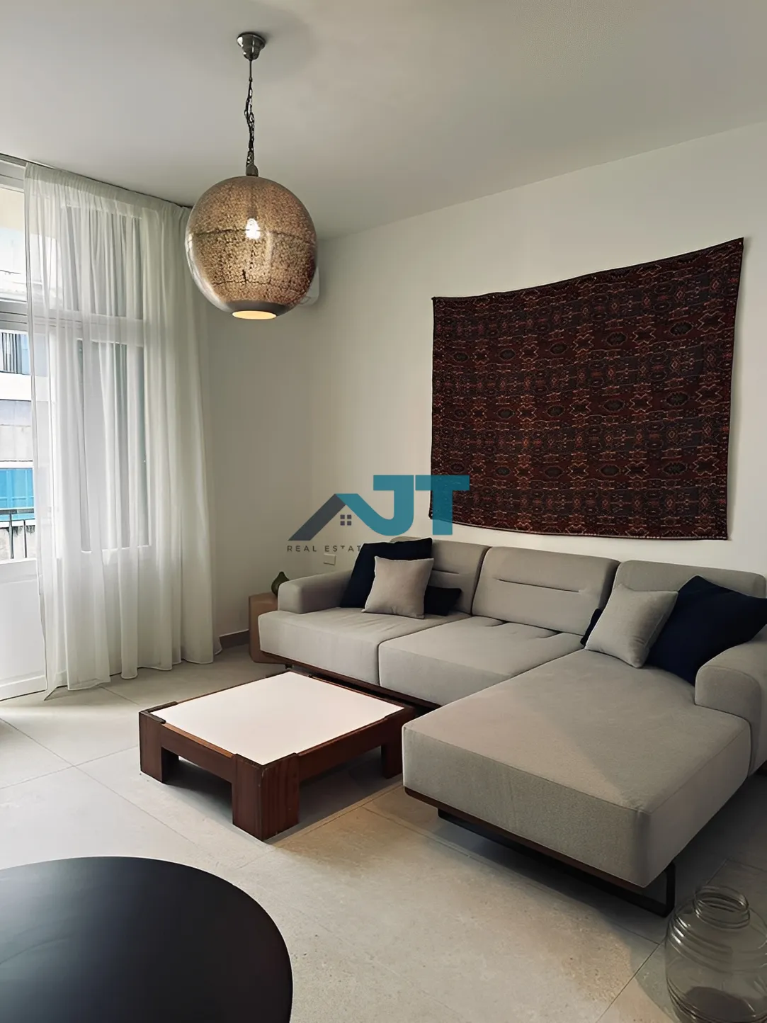 Apartment for Rent in Geitaoui, Achrafieh - 1 bed, 1 bath