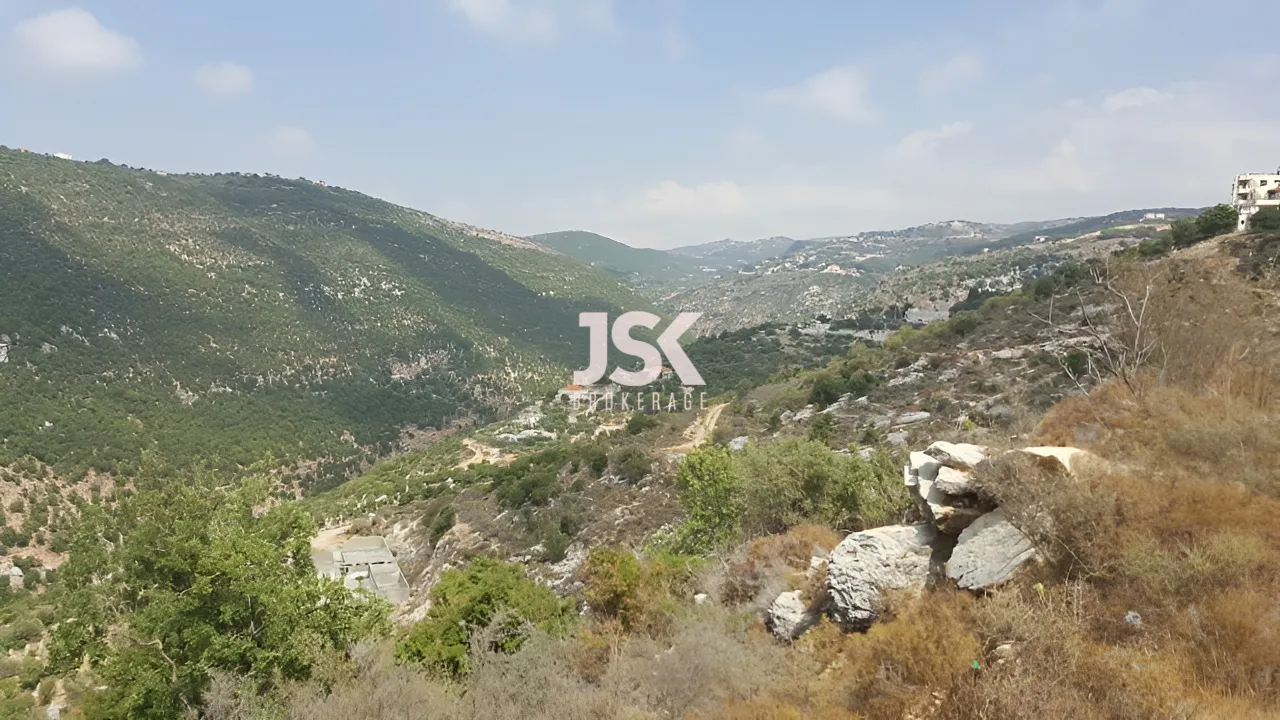 Land for Sale in Maifouq