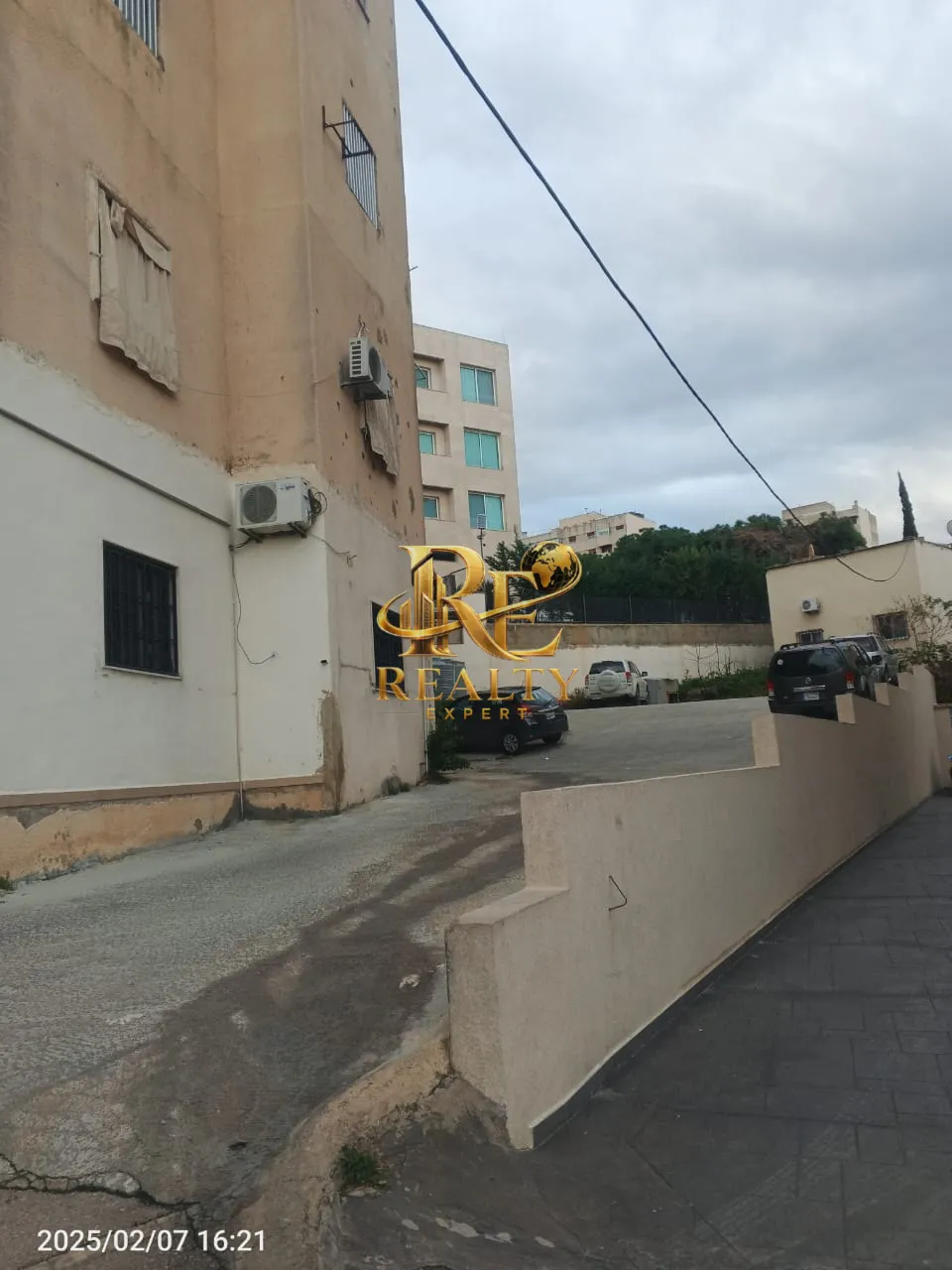 شقة for sale in بعبدا، لبنان