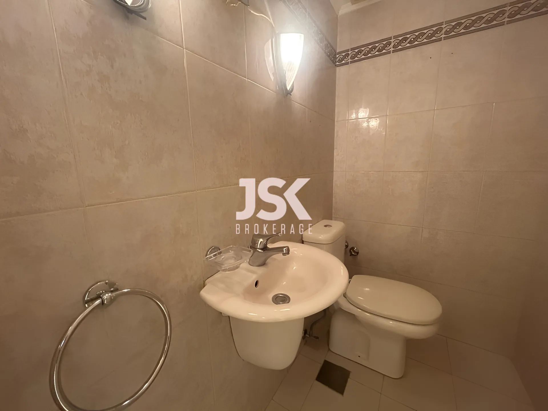 Apartment for Rent in Clemenceau