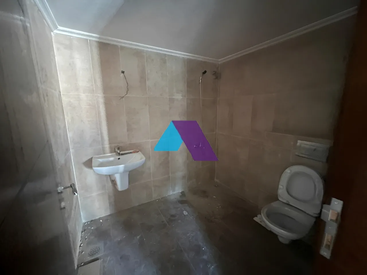 Apartment for Sale in Safra