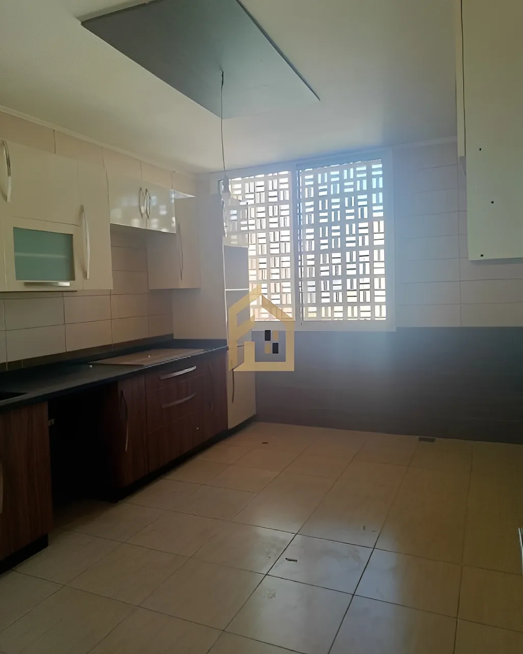 Apartment for Sale in Zikrit, Lebanon - 3 bed, 2 bath
