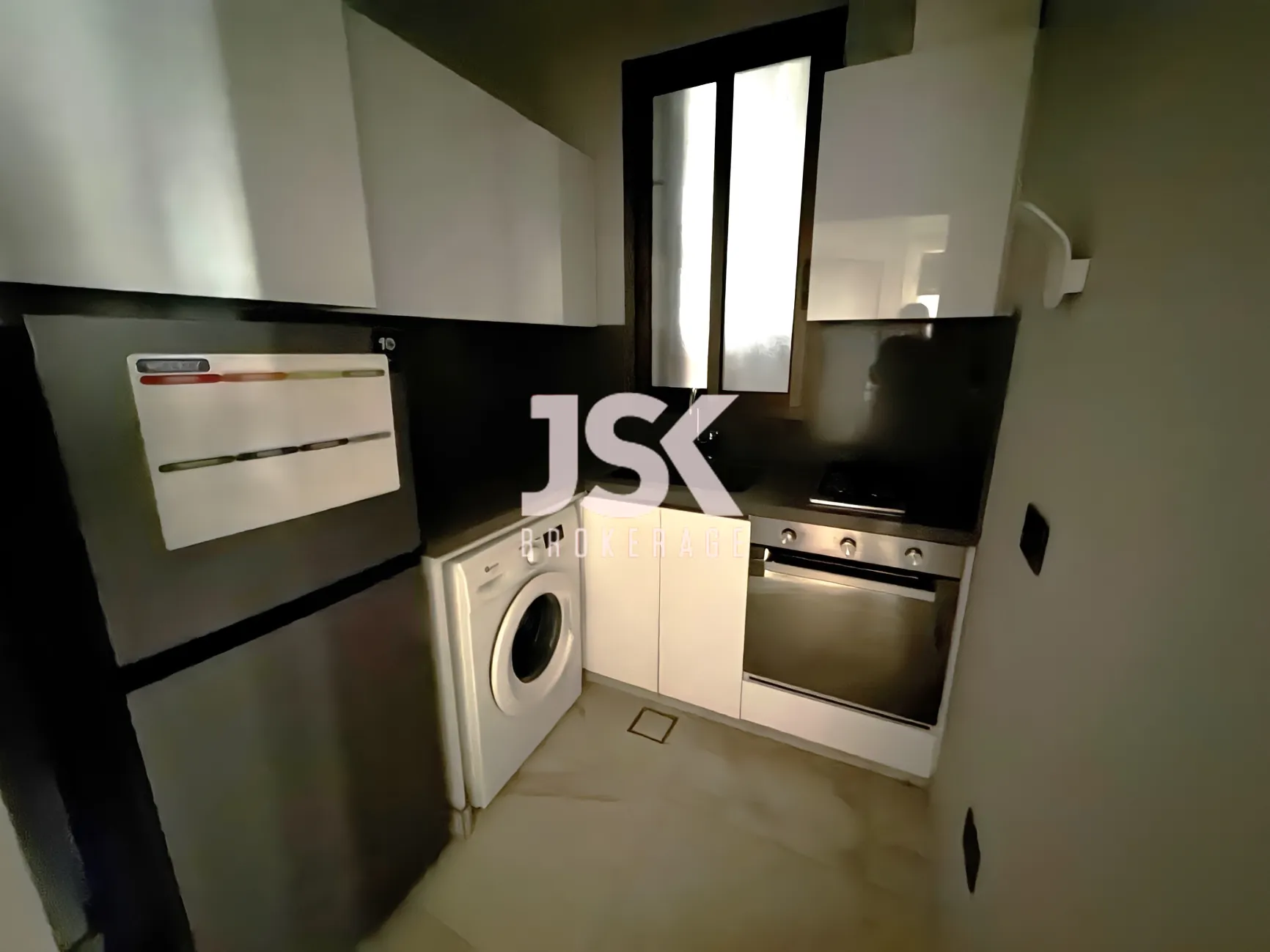 Apartment for rent in Ras Beirut, Beirut, Lebanon - 1 bed, 1 bath