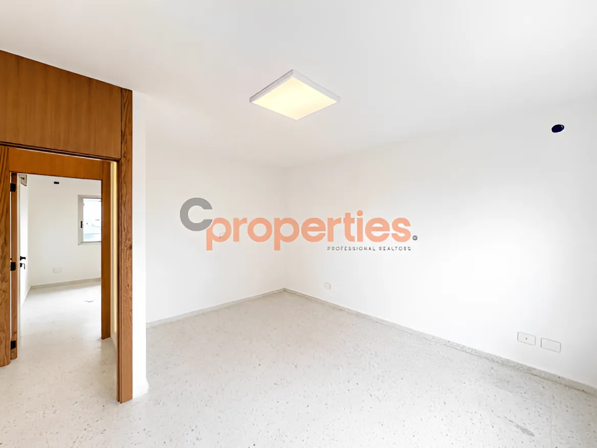Office for Rent in Jdeideh