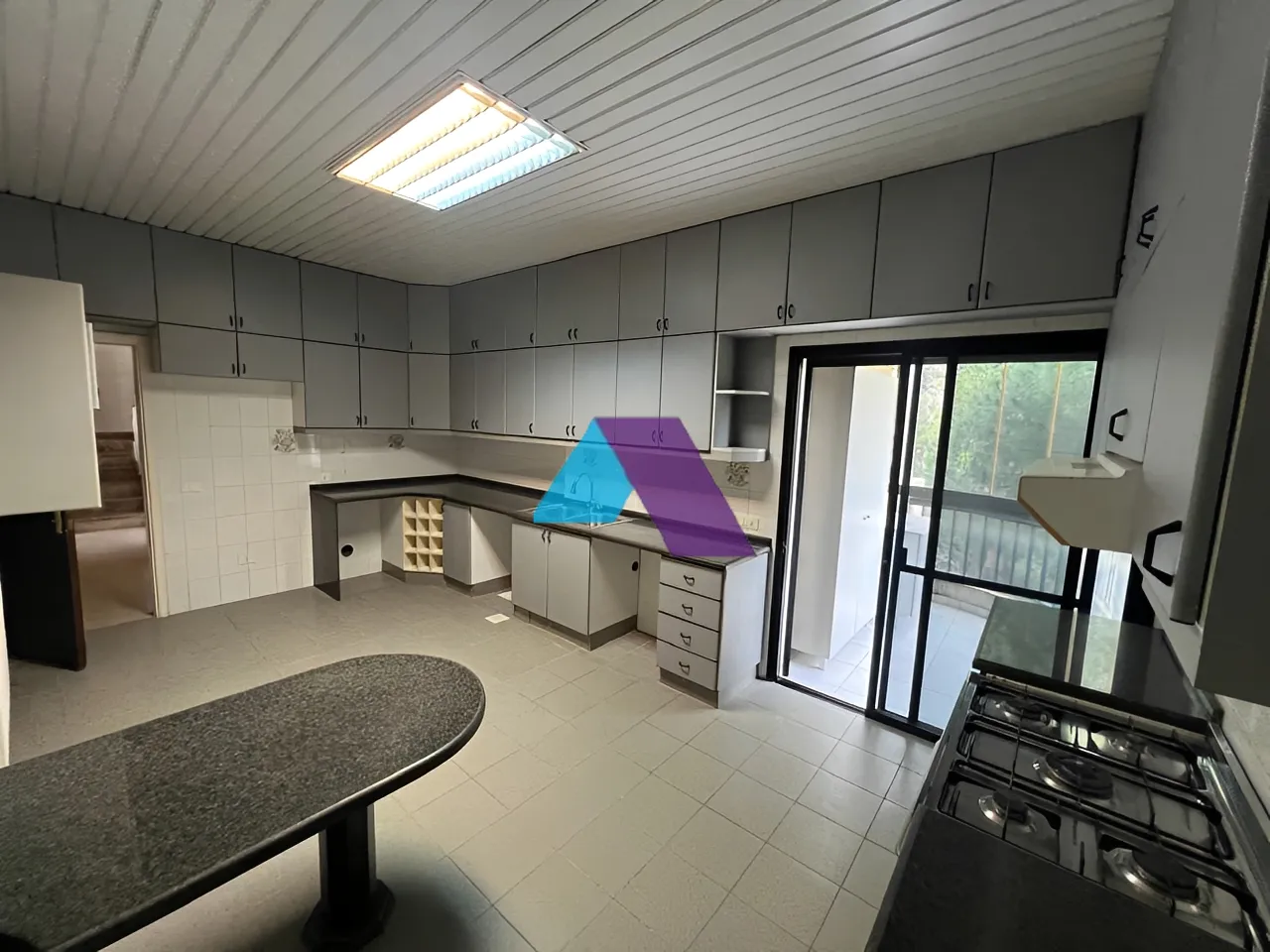 Apartment for Sale in Broummana - 4 bed, 4 bath