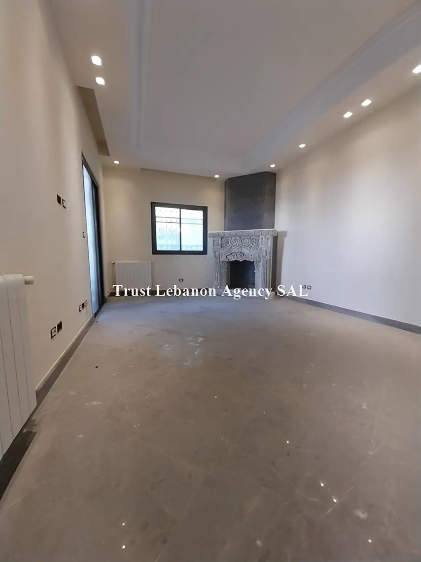 Villa for Sale in Baabda, Araya