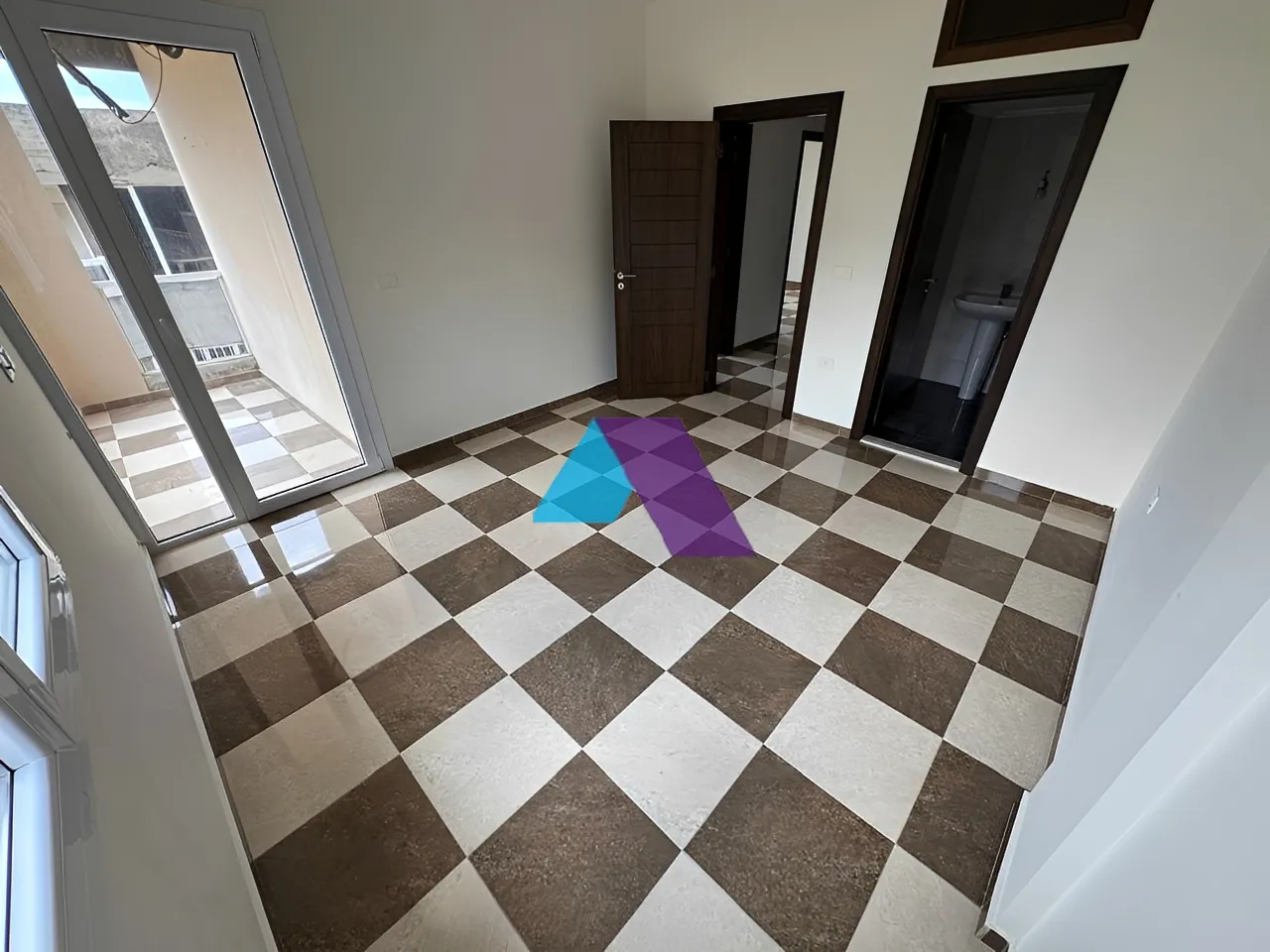 Apartment for Sale in Halat