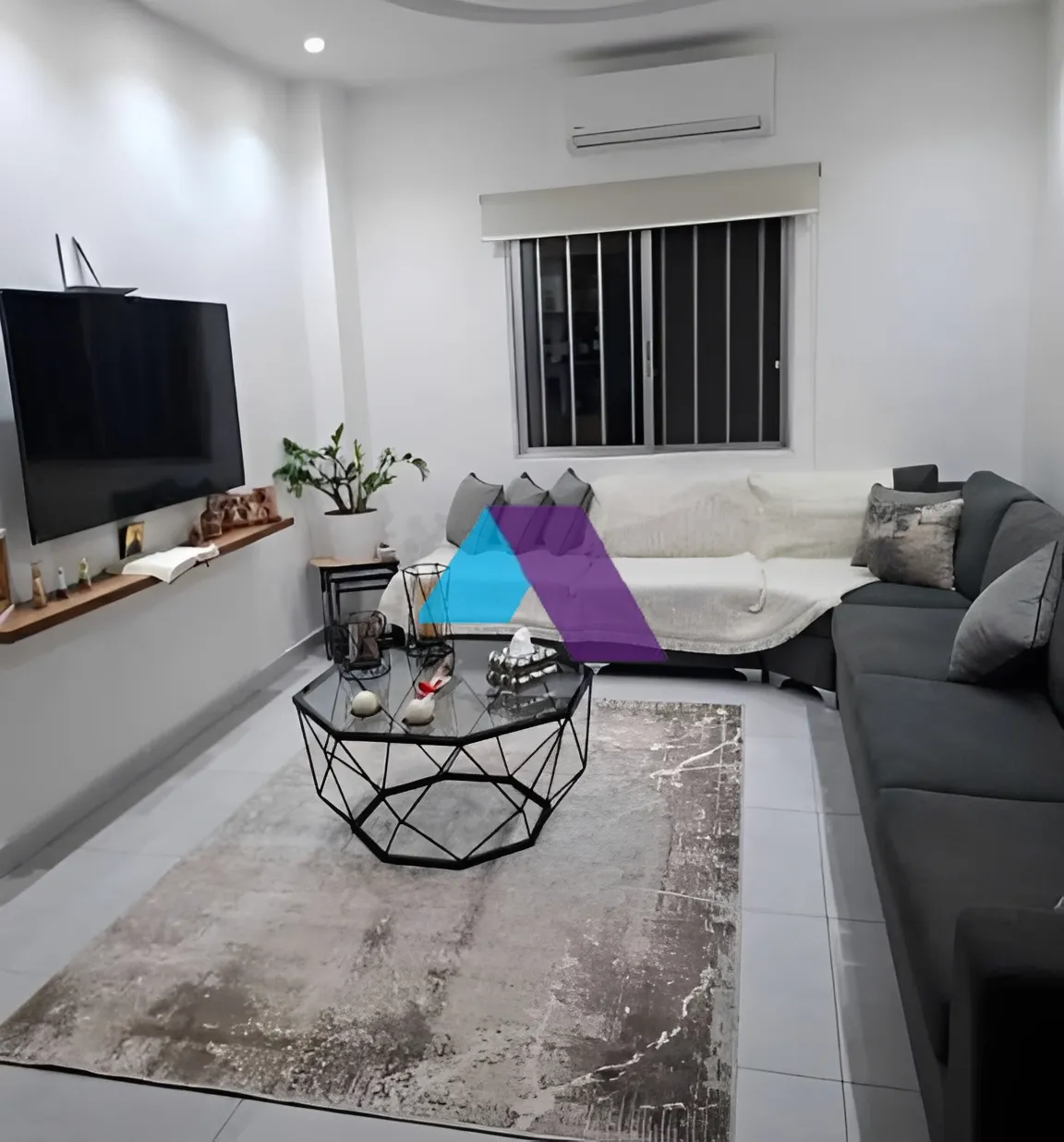 Apartment for Sale in Ain El Remmaneh - 2 bed, 2 bath