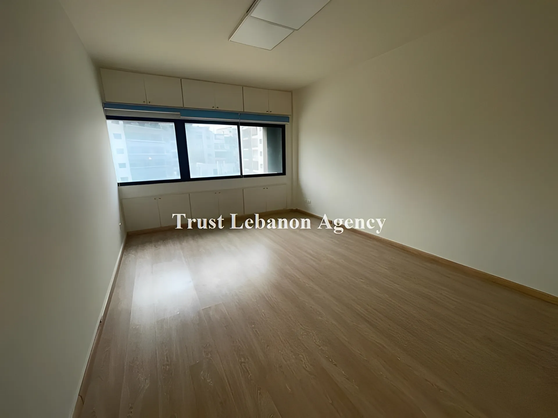 Office For Rent in Metn, Bawchriye