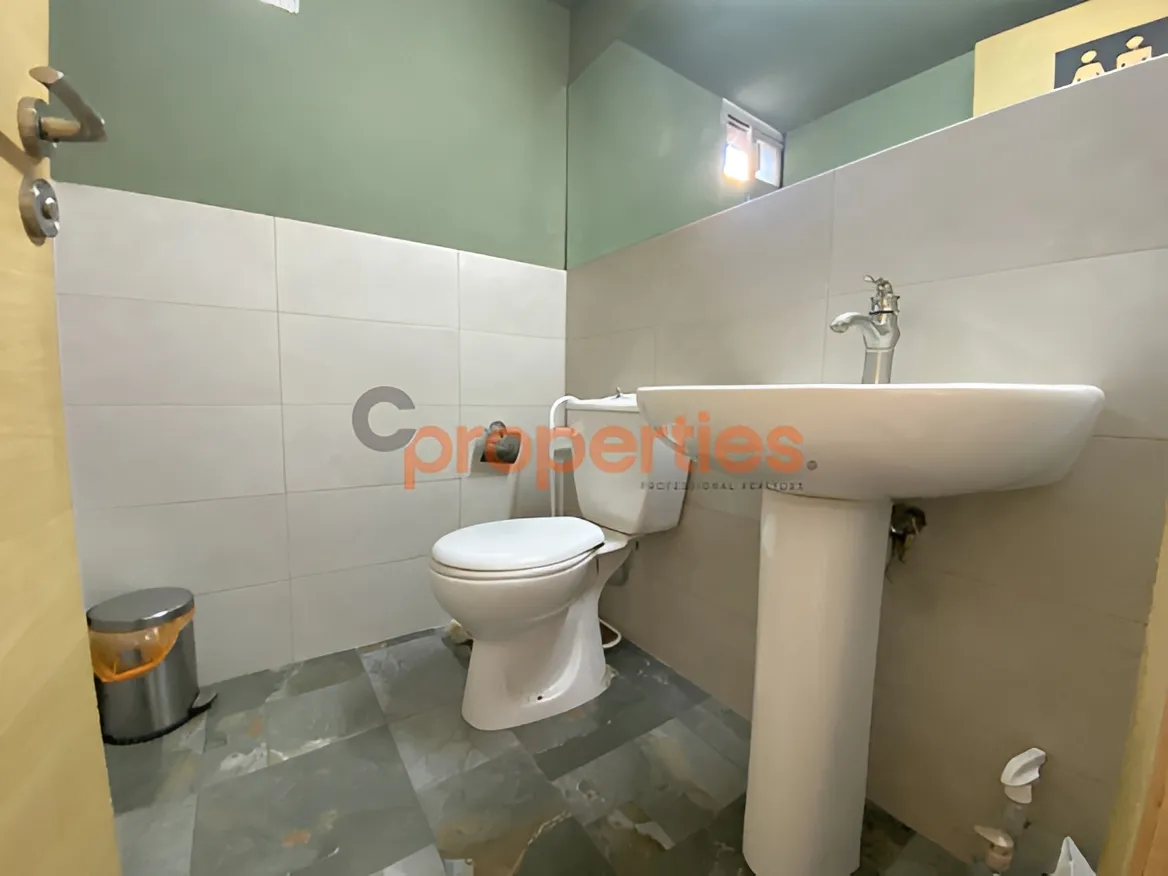 Office for Rent in Zalqa