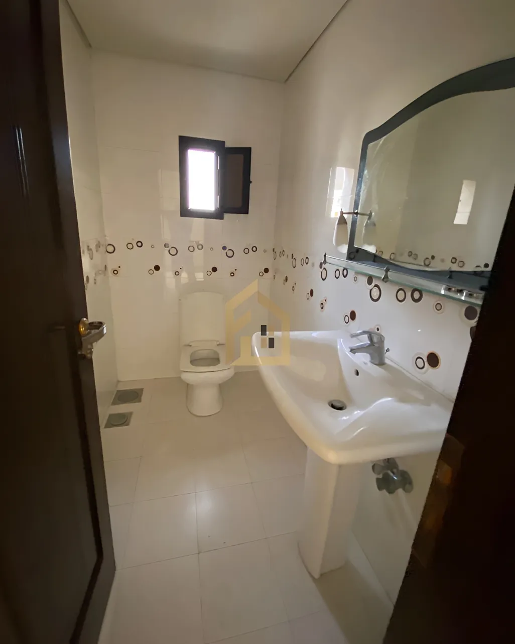 Apartment for sale in Horch Tabet