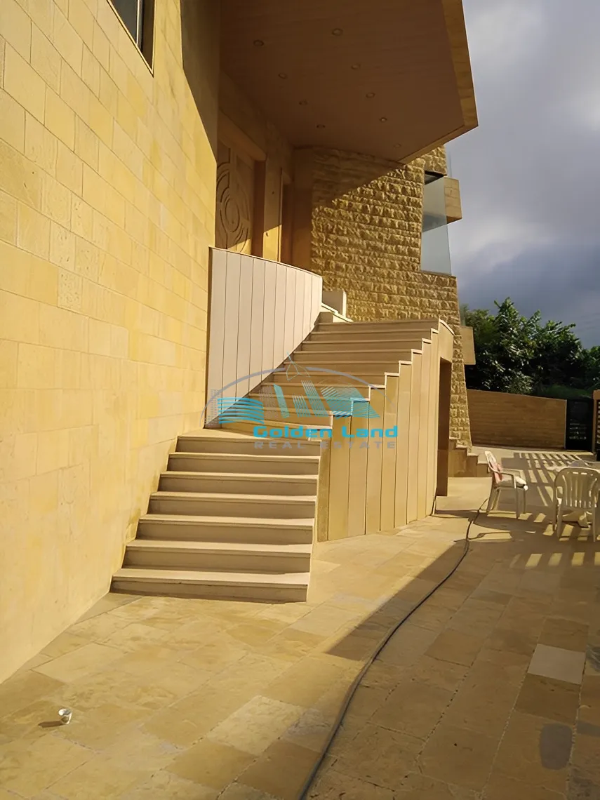 Villa for Sale in Qornet El Hamra, Lebanon