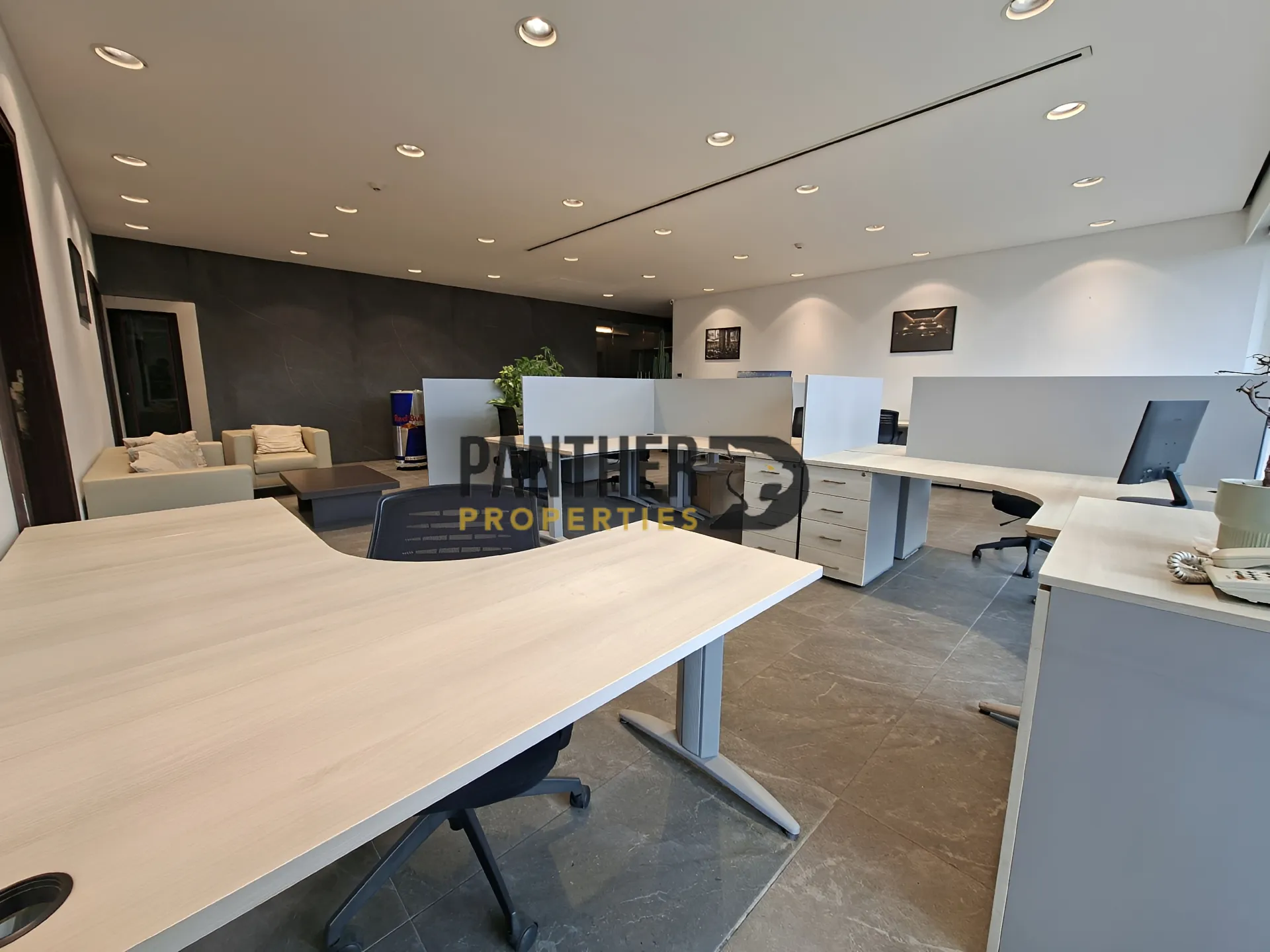 Office for rent in Baouchriyeh