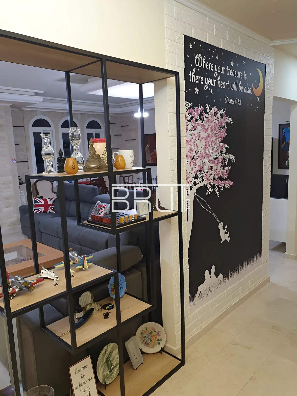 Apartment for Sale in Ballouneh