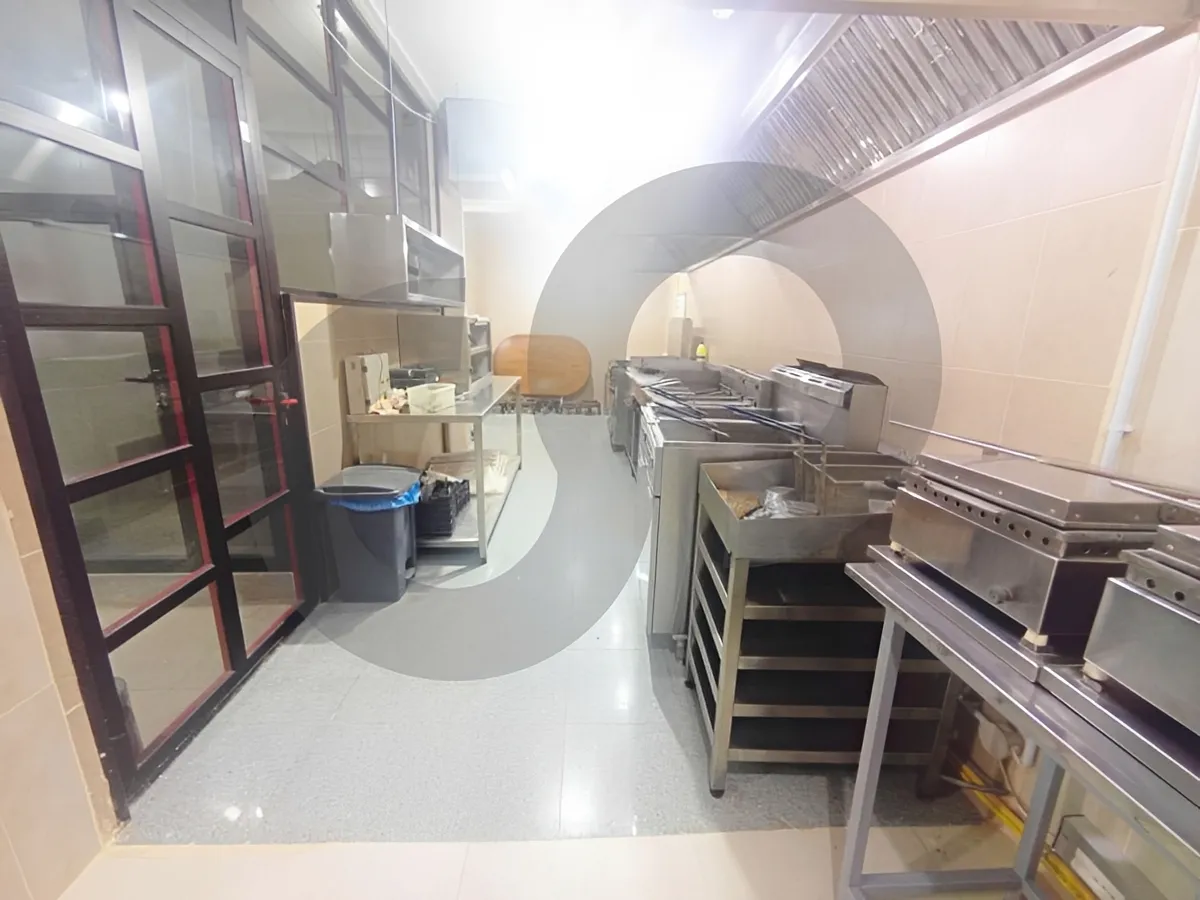 Shop for rent in Forn El Chebbak