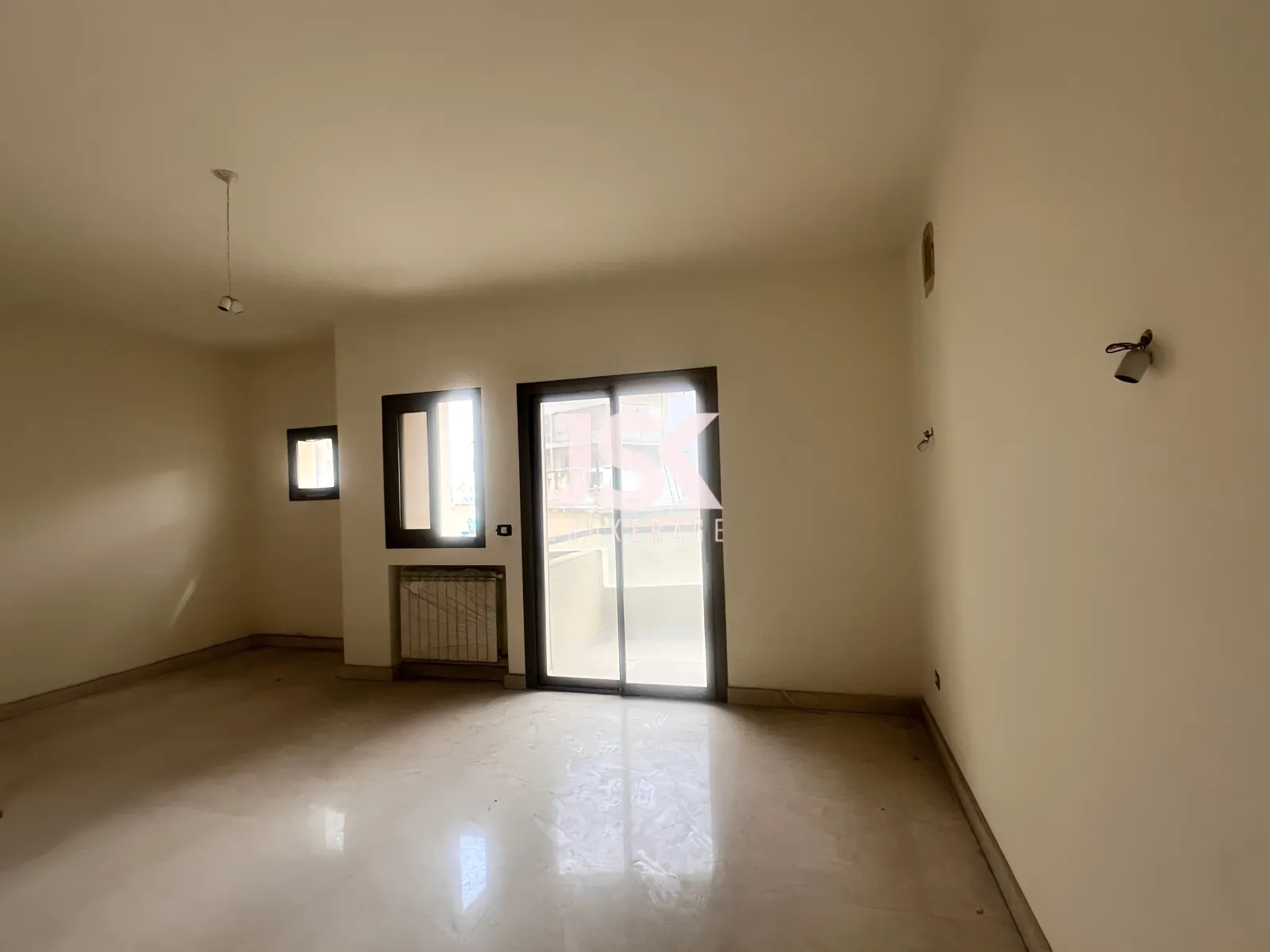 Apartment for Sale in Sioufi