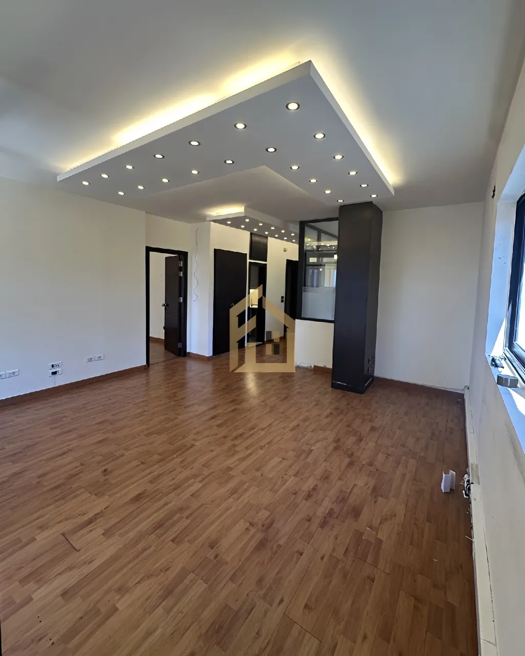 Office for rent in Ain Al Mraiseh, Beirut, Lebanon
