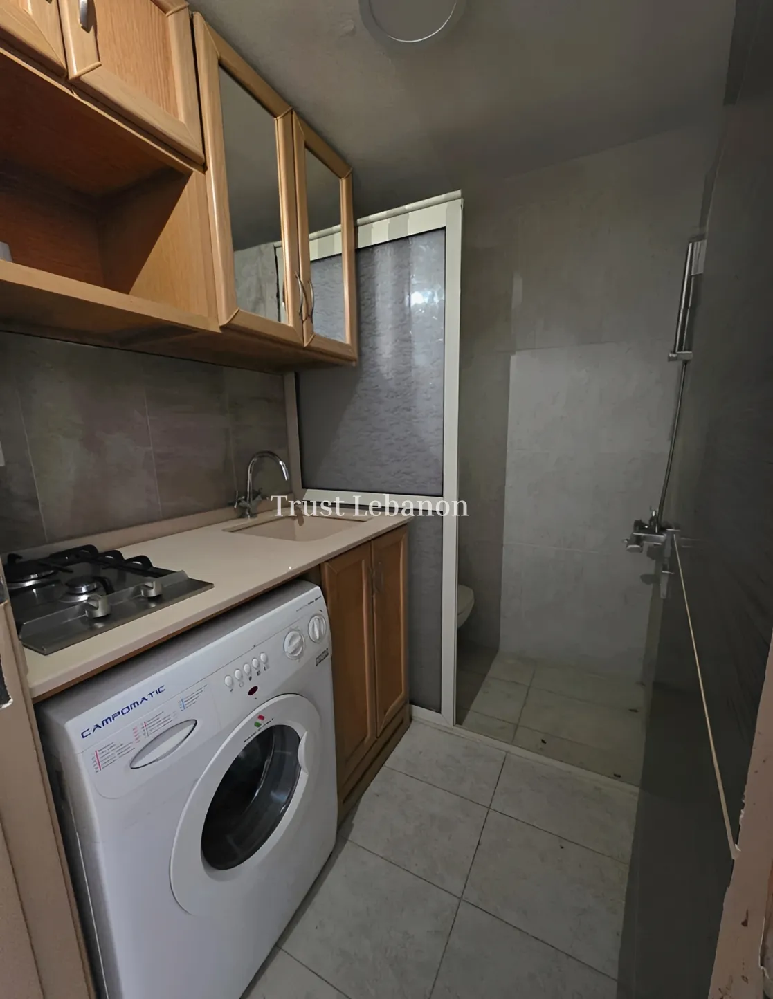 Office for rent in Daoura, Lebanon