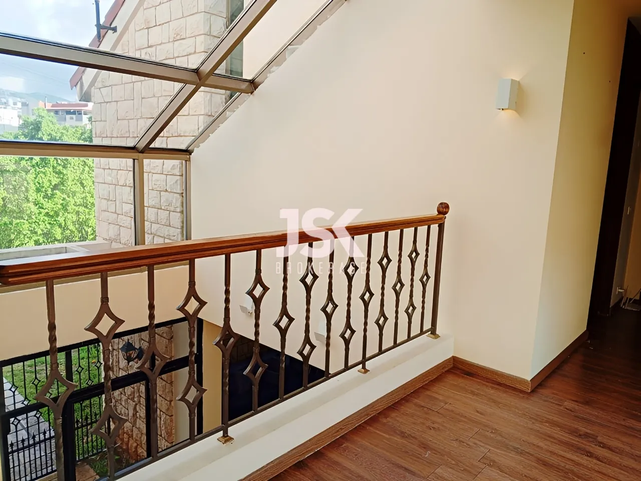 Villa for Sale in Aamchit