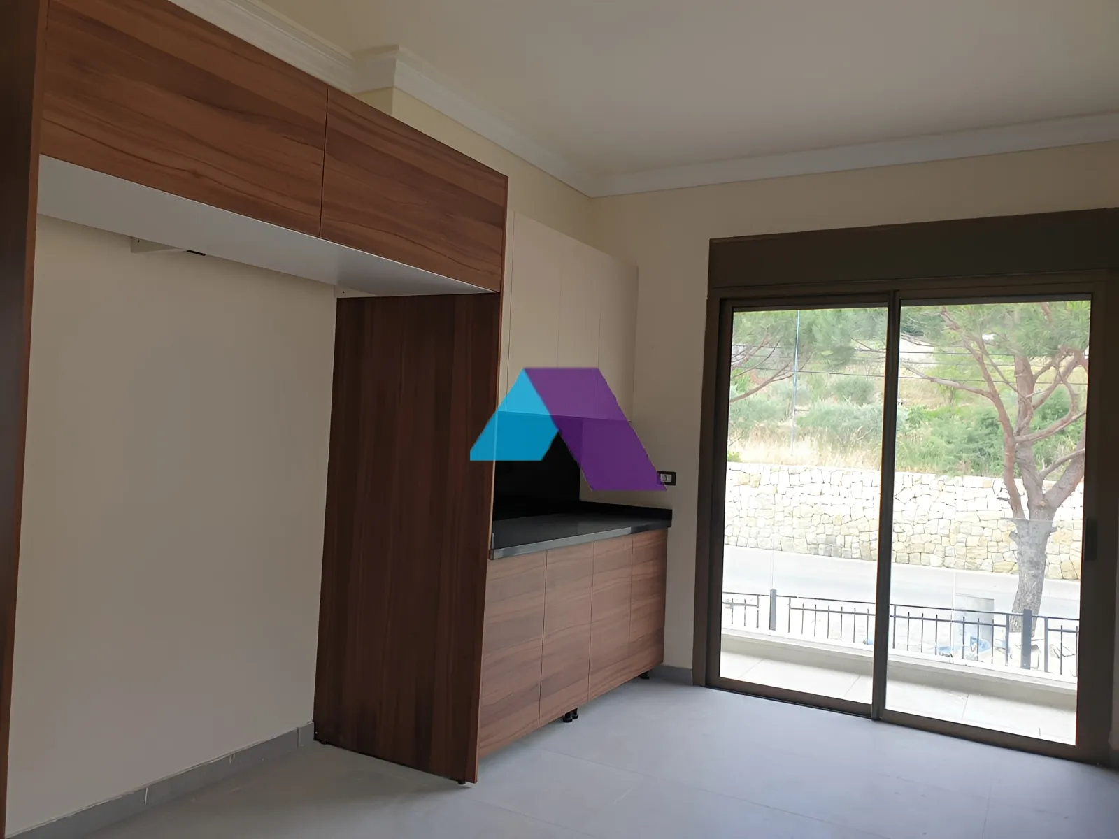 Apartment for Sale in Aabadiyeh