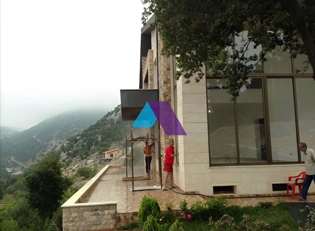 Villa for Sale in Chahtoul