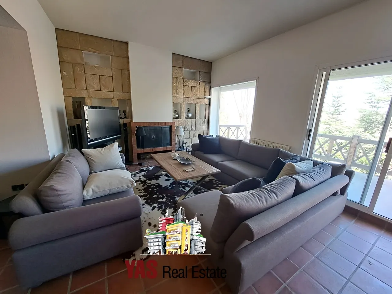 Chalet for rent in Aayoun El Siman - 3 bed, 3 bath