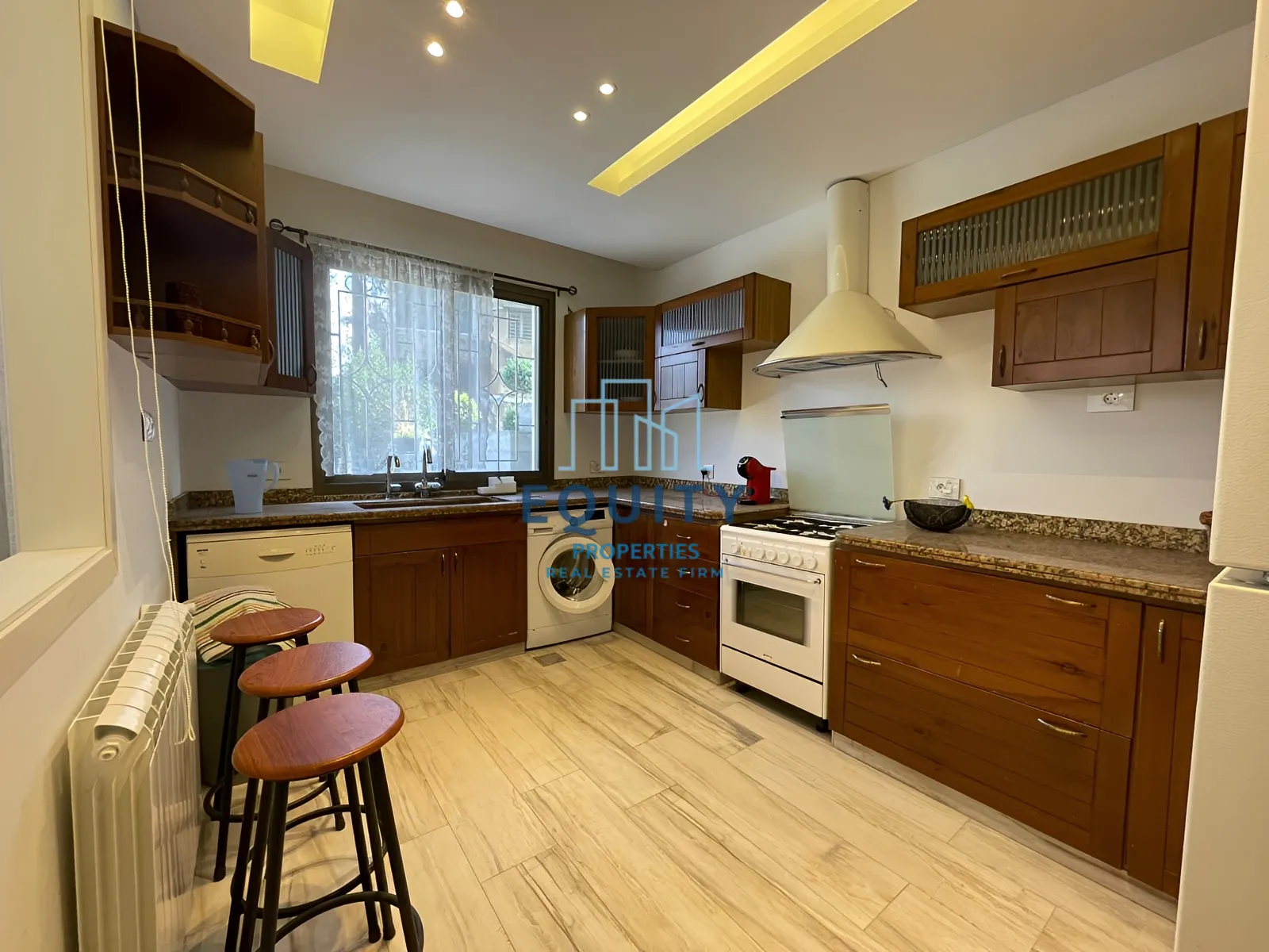 Apartment for Rent in Kornet Chehwan - 3 bed, 4 bath