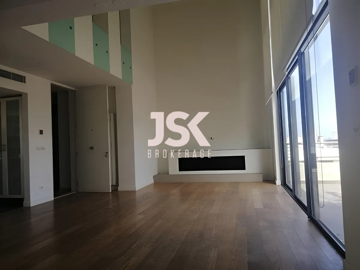 Duplex for Sale in Syoufi, Beirut, Lebanon - 3 bed, 4 bath