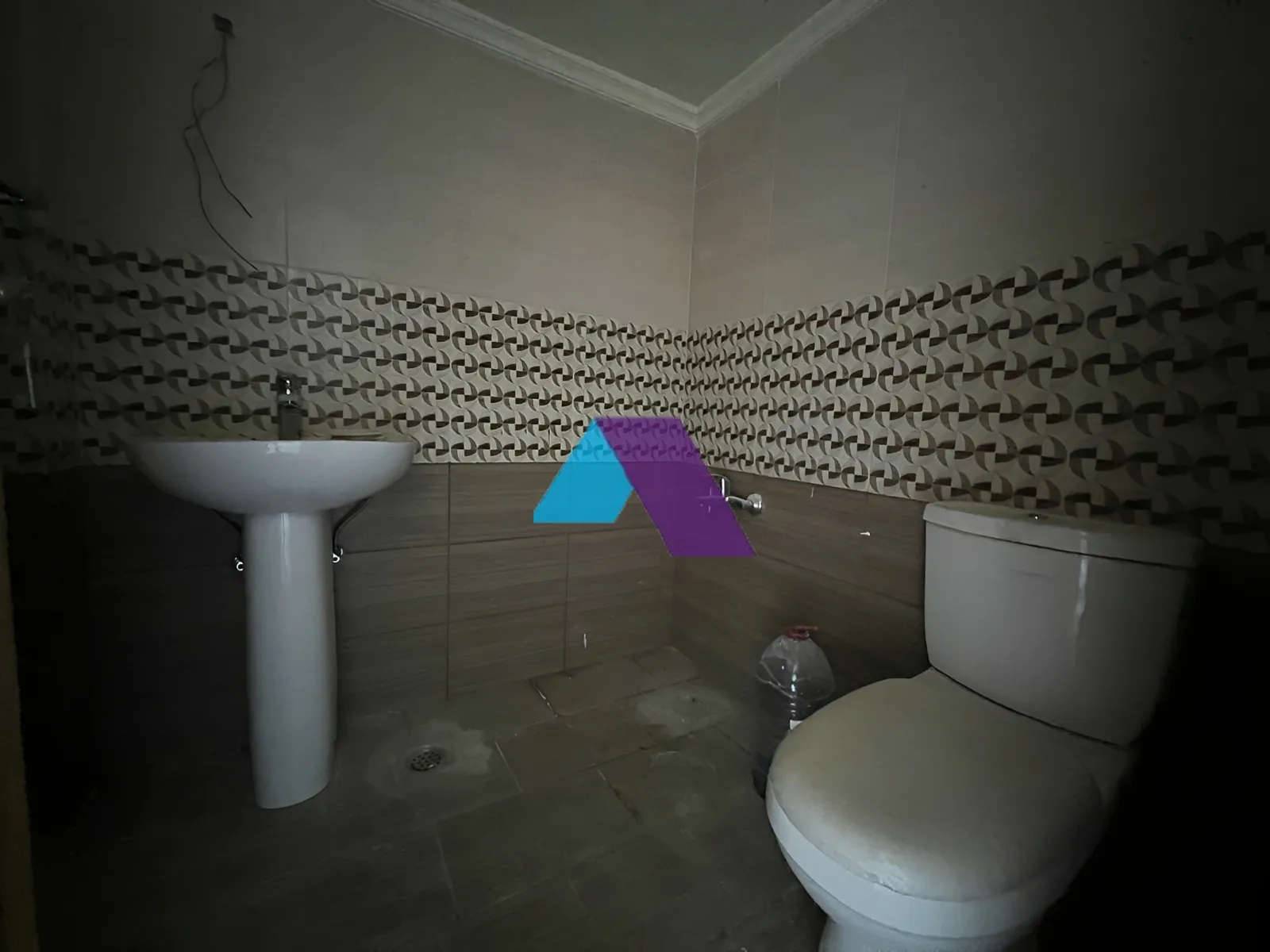 Apartment for Sale in Aamchit
