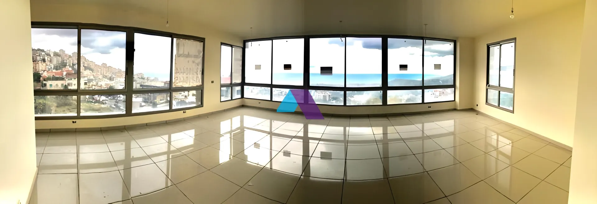 Office for Sale in Beit El Kiko
