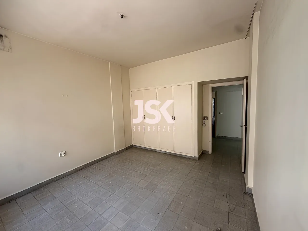 Apartment for Sale in Horch Tabet