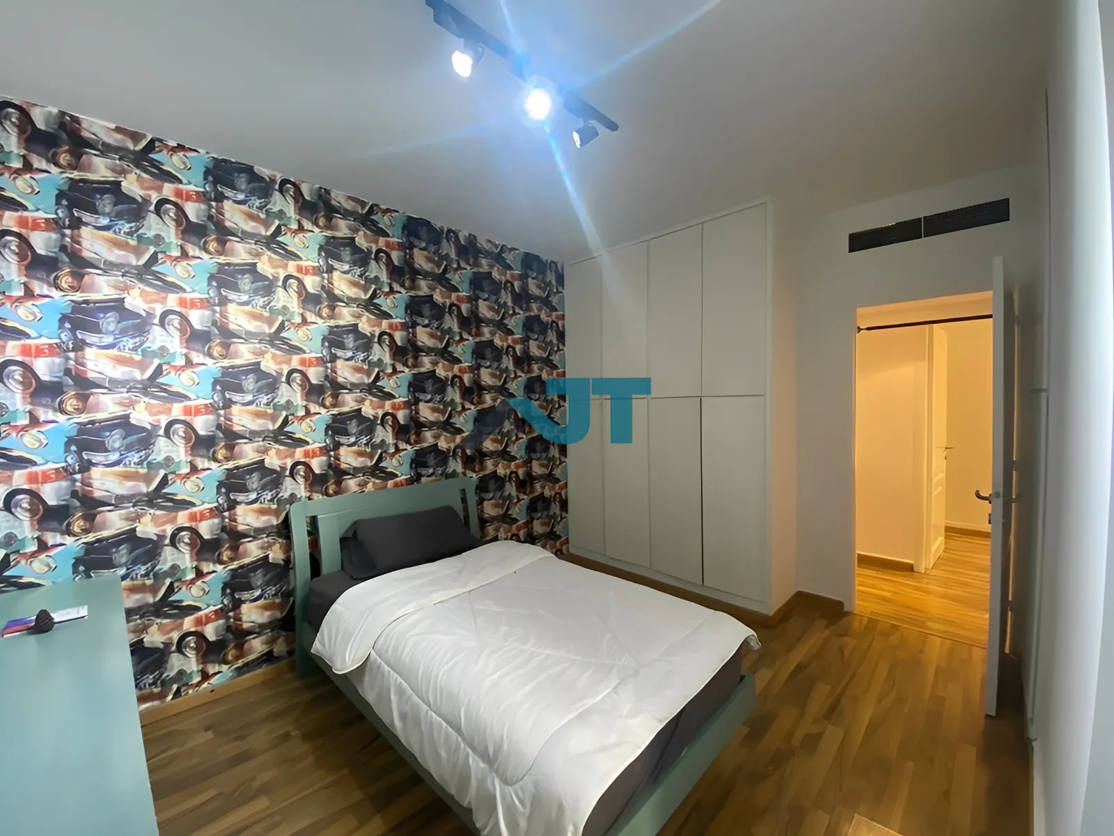 Apartment for Rent in Caree d'or, achrafieh