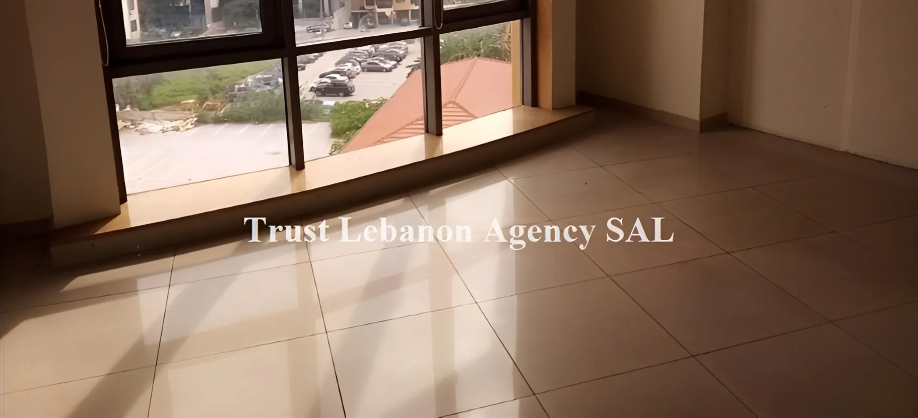 Office for rent in Metn, Dekweneh