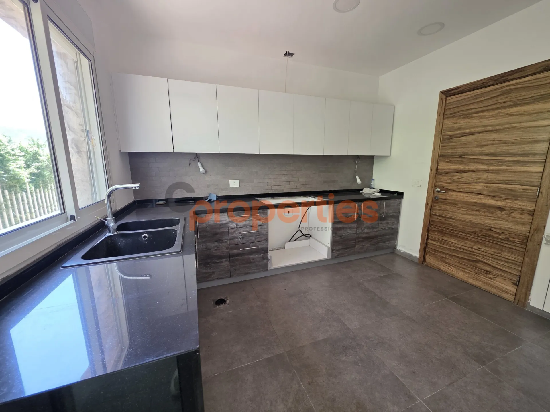 Apartment for Sale in Baabdat