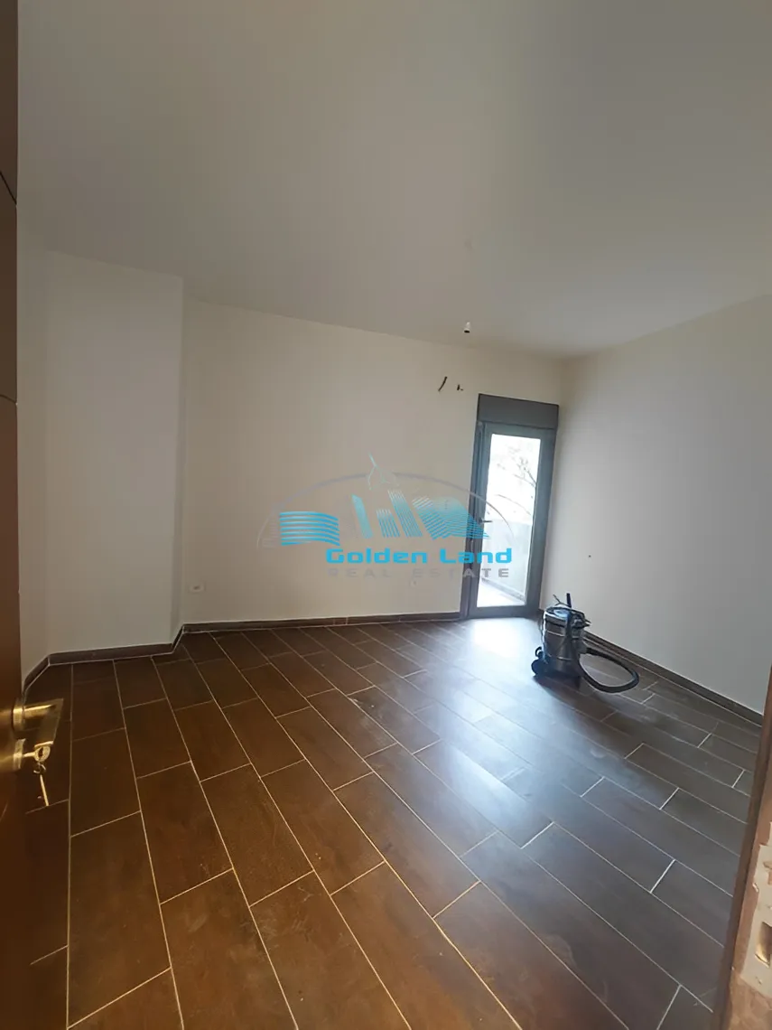 Apartment for Sale in Zikrit, Lebanon