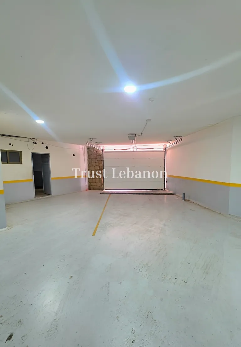 Apartment for sale in Ballouneh, Lebanon - 3 bed, 4 bath