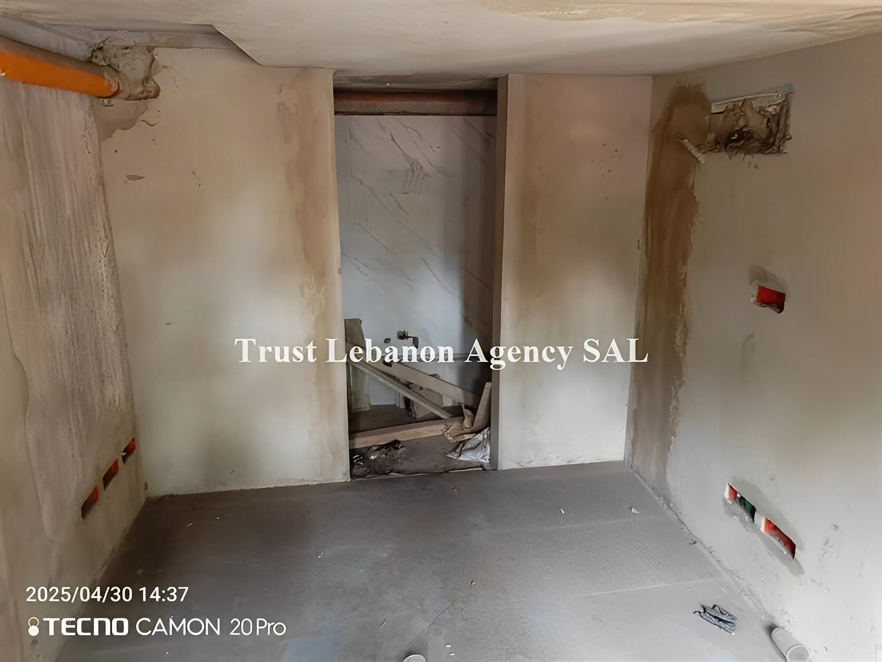 Commercial Property For Rent in Alay, khaldeh