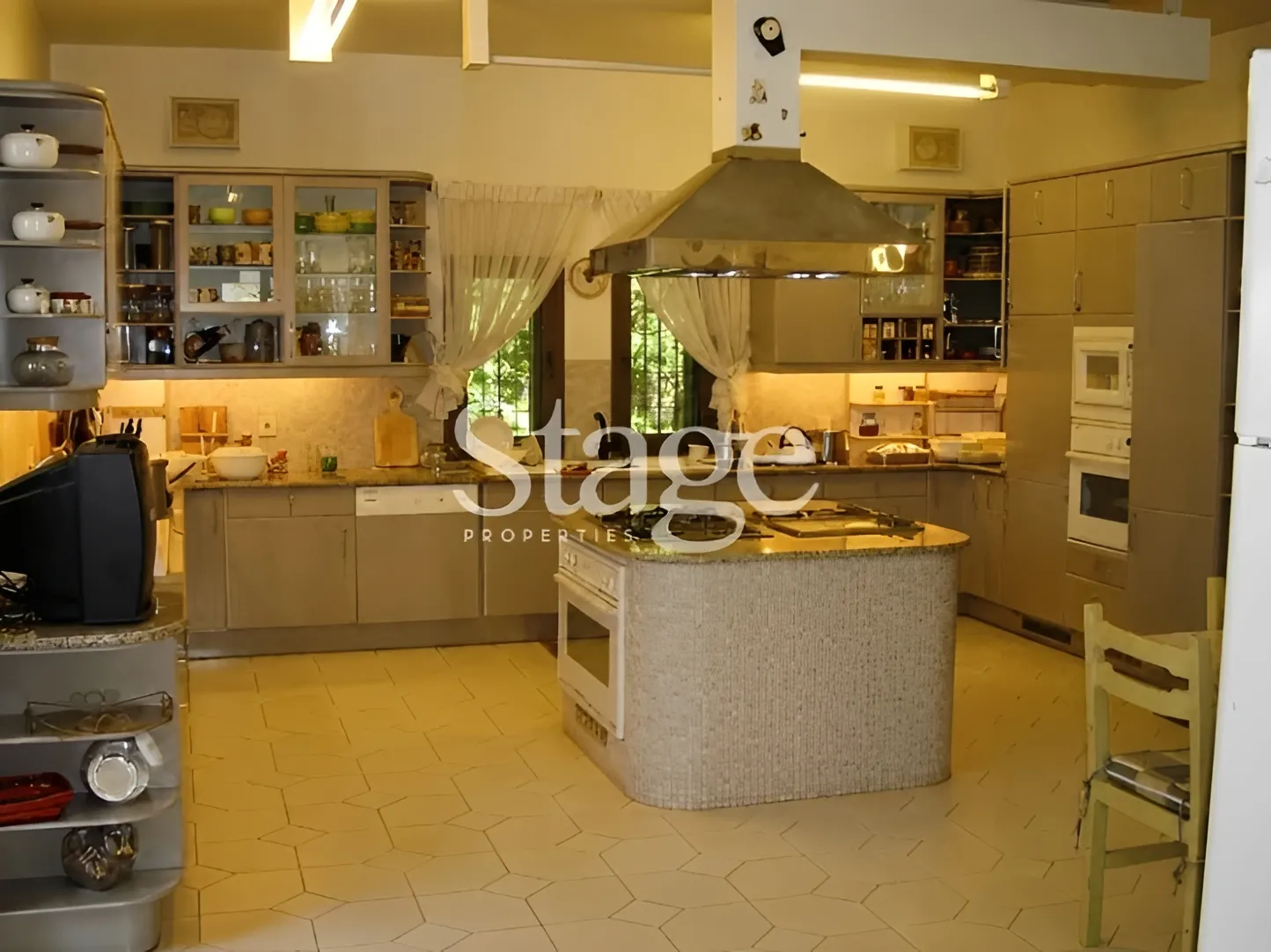 Villa for sale in Adma w Dafnah, Lebanon - 4 bed, 6 bath