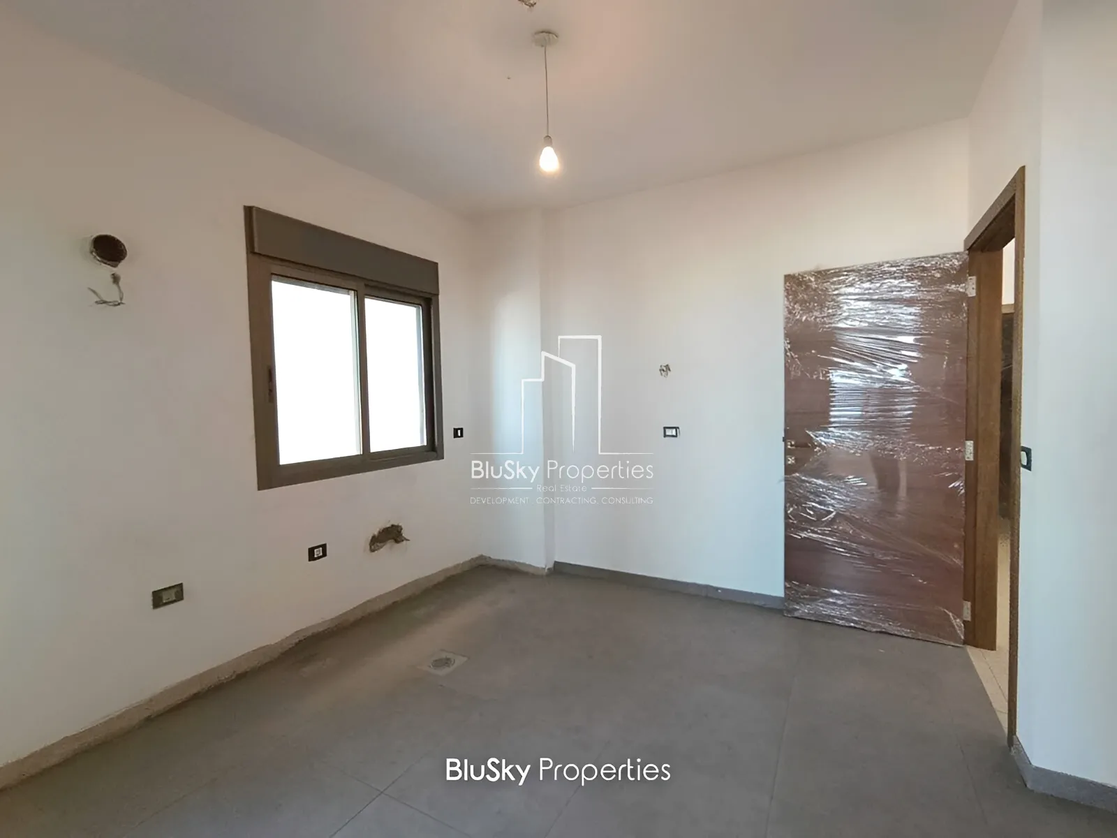 Apartment for Sale in Haret Sakher - 3 bed, 4 bath